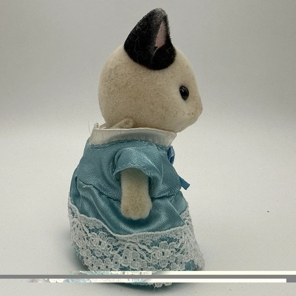 Calico Critter  Sylvanian Epoch Lily Marlow Blue Dress Child TUXEDO CAT Figure